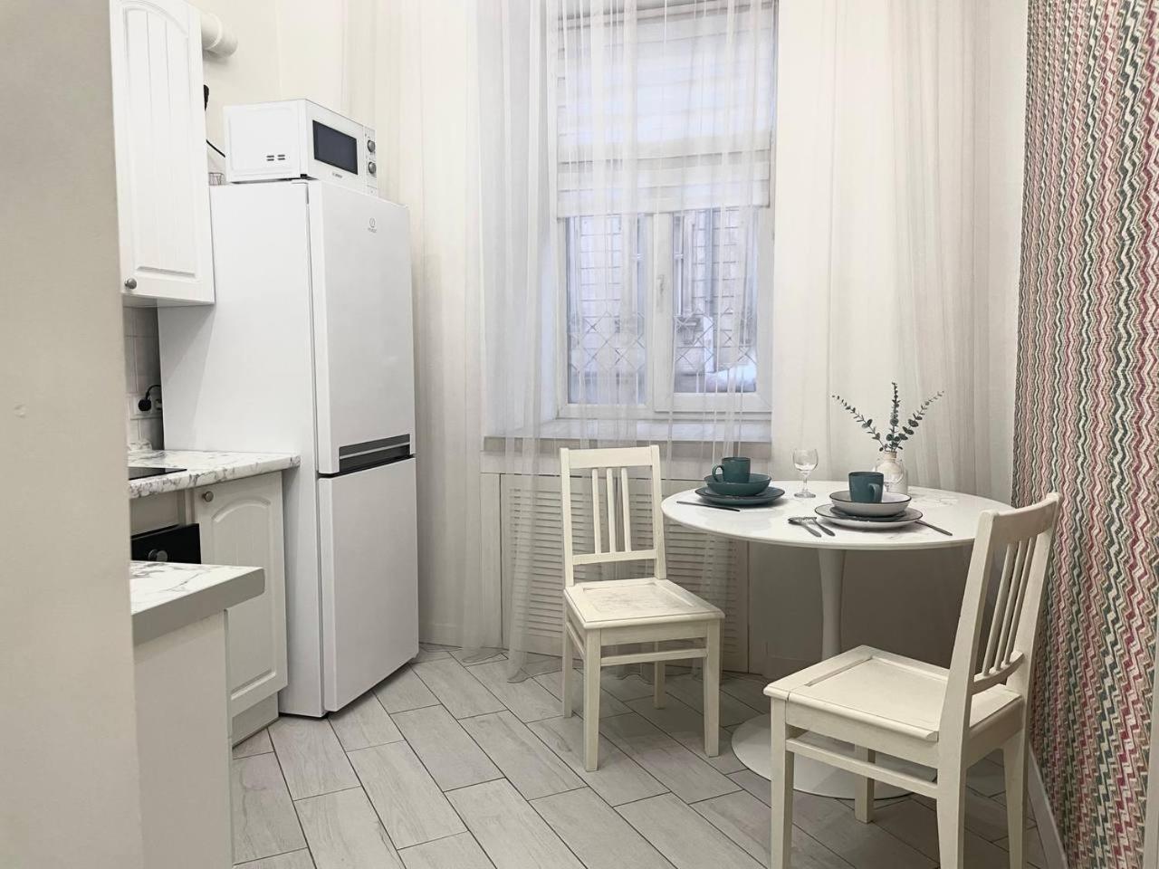 Куліша 15, Апартаменти В Центрі,Тц Форум,Оперний إلفيف المظهر الخارجي الصورة